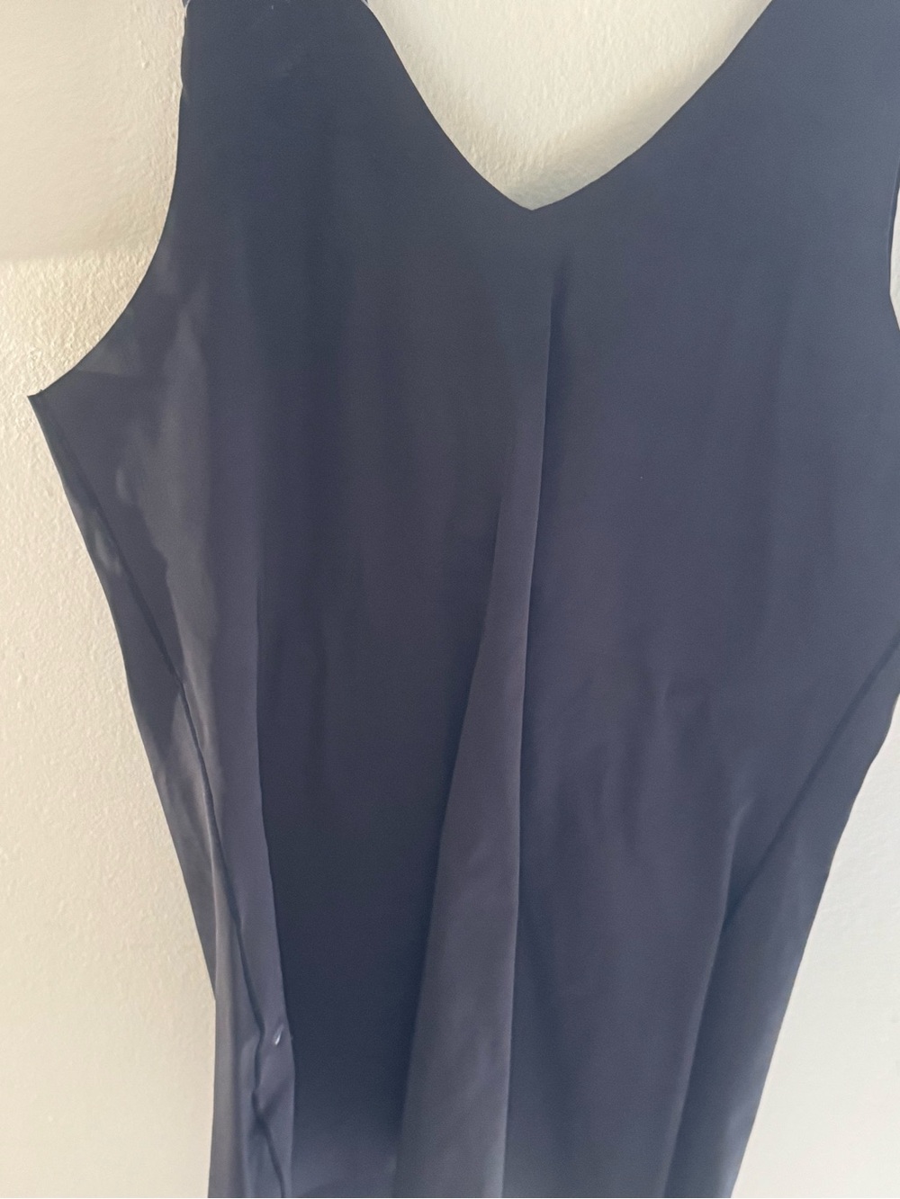Seamless Black Shapewear Slip - Sleek V-Neck Support